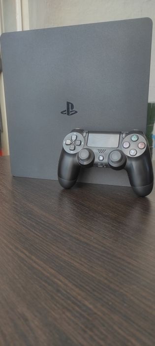 PS4 Slim 1TB в отличном состоянии + джойстик
Описание:
PlayStation 4 S