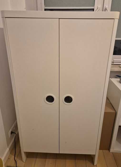Szafa IKEA BUSUNGE 80×139 cm – biała
