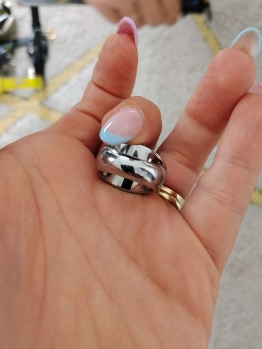 Sprzedam pierścionek