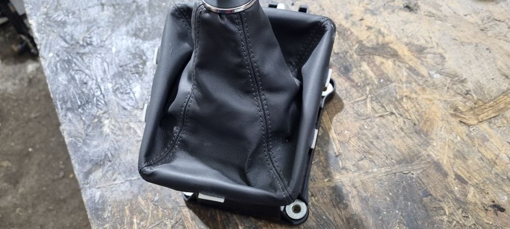 Gałka mieszek wybierak mechanizm zmiany biegów opel vectra c signum 6b