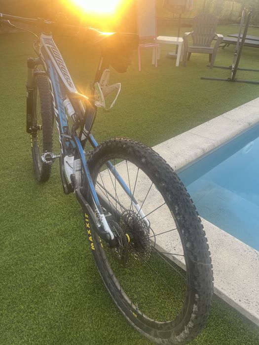 Bicicleta suspensao total