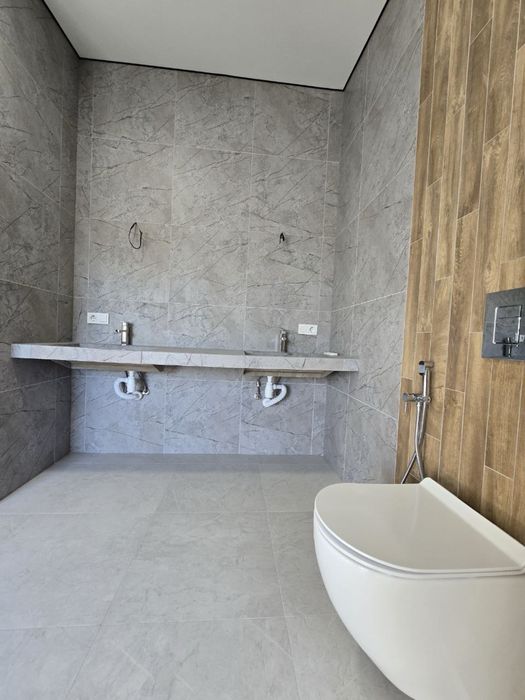 Продаж елітного ТАУНХАУСА, ФІНАЛЬНИЙ ЕТАП РЕМОНТУ, вул. Горіхівська