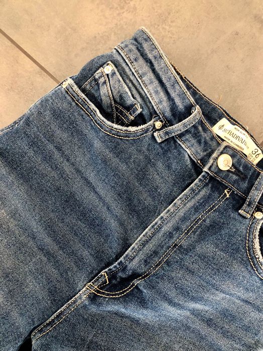 Jeansy boyfriend Stradivarius