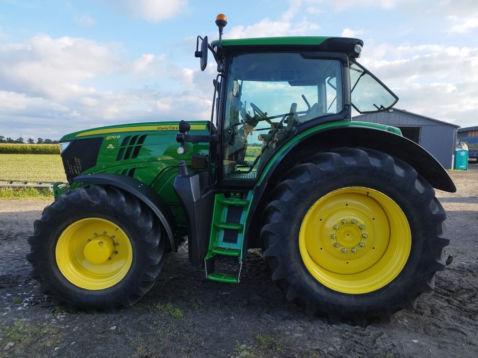 Ciągnik rolniczy John Deere 6170 R