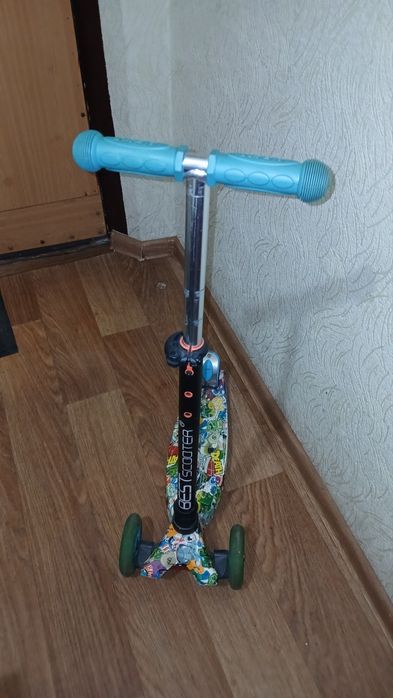 Продам самокат в гарному стані
