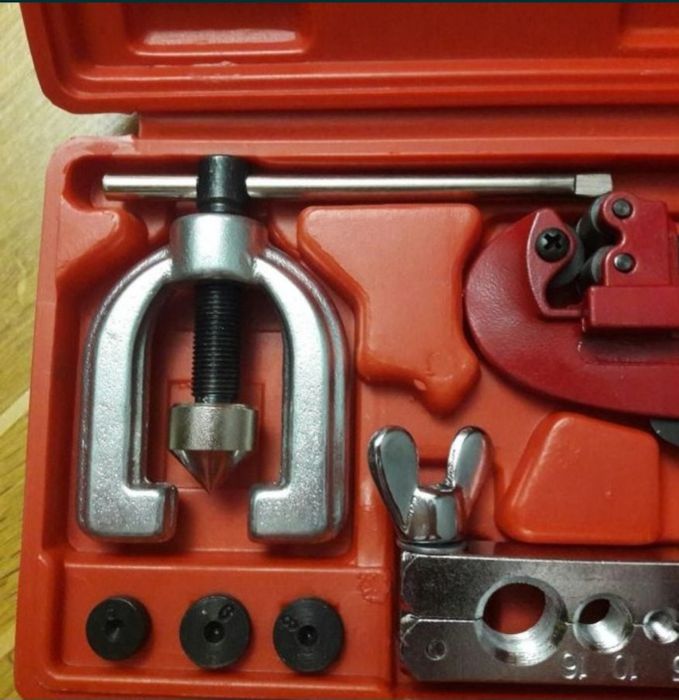Набор для развальцовки трубок+труборез