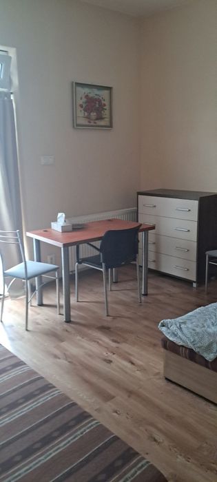 Mieszkanie 12 osób, 100m2