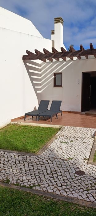 Apartamento T1 com piscina julho e agosto disponível
