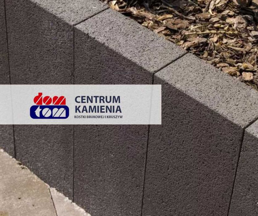 Palisada Hestra. Grafitowa Utwardzana Polbruk / BUDOWA/OGRÓD/PODWÓRZE