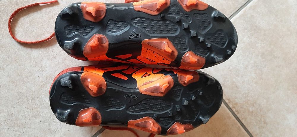 Ténis futebol bébé - Adidas (2 a 4 anos)