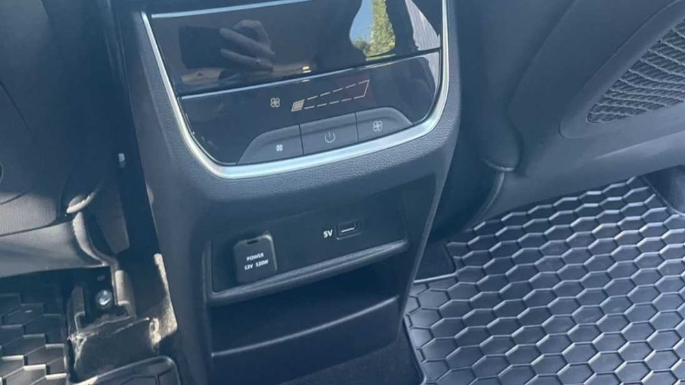 Maxus Euniq 5 ЕЛЕКТРИЧНИЙ VEN 7 місць  52 квт на 350 км Європа CCS2