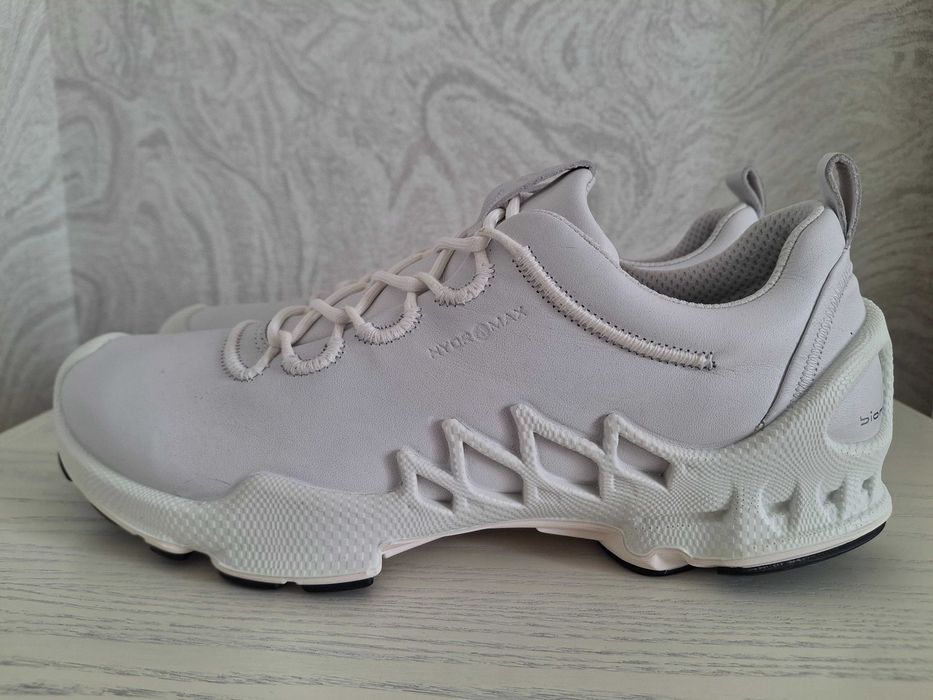 Кросівки ECCO Biom Aex Нові 41р.