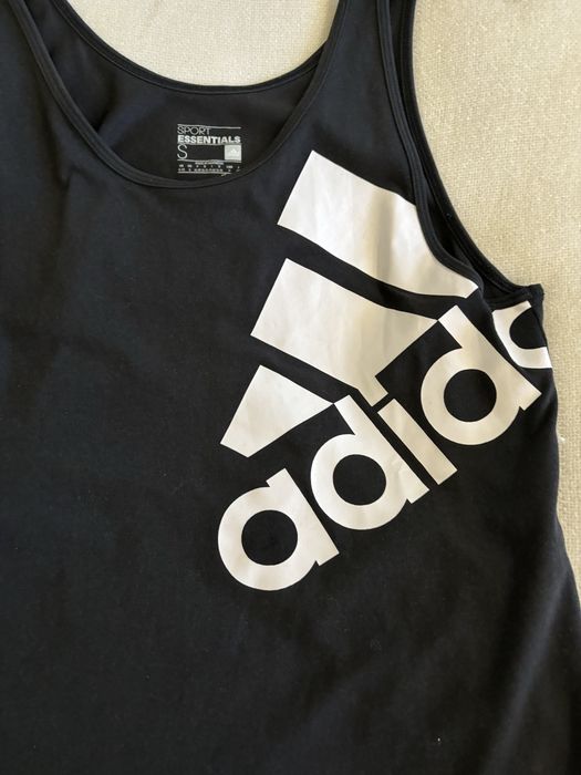 Cxarna sportowa koszulka adidas