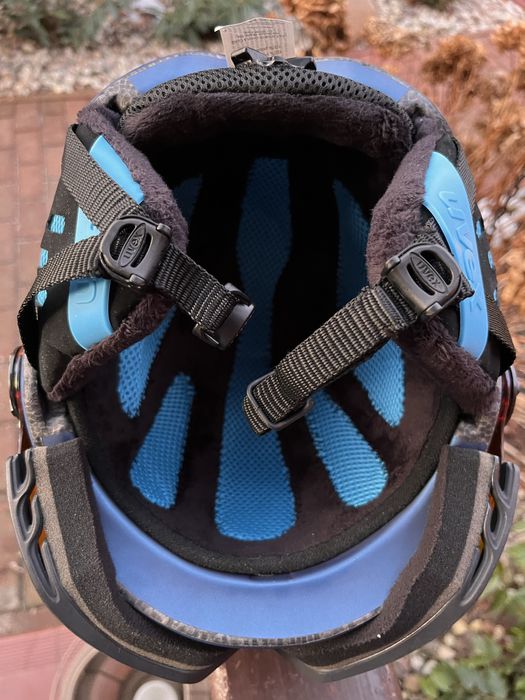 Kask narciarski UVEX