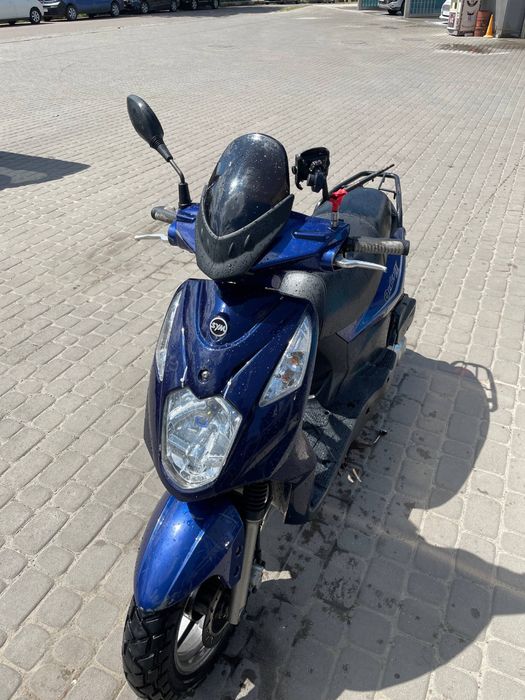 Скутер sym orbit 150, з кастомним вихлопом akrapovic