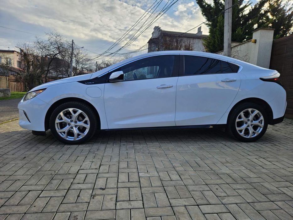Продам Chevrolet Volt 2016г. Premier