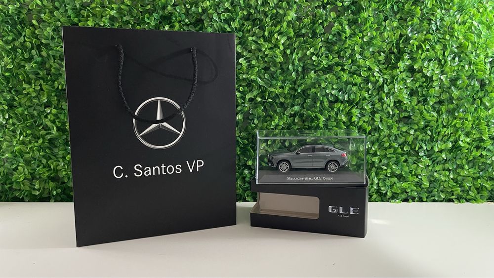 Mercedes GLE 1/43 Miniatura original Mercedes Iscale