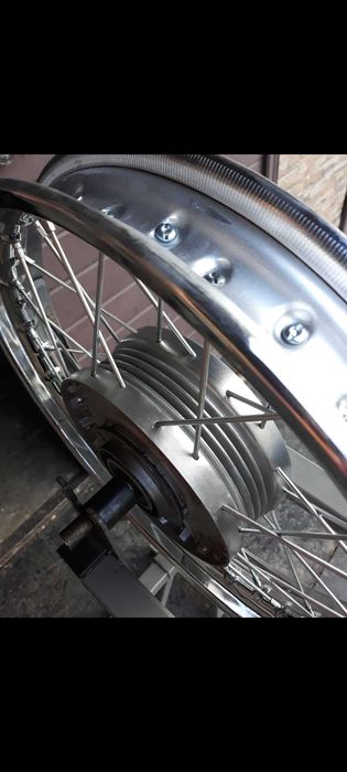Centrowanie kół motocyklowych