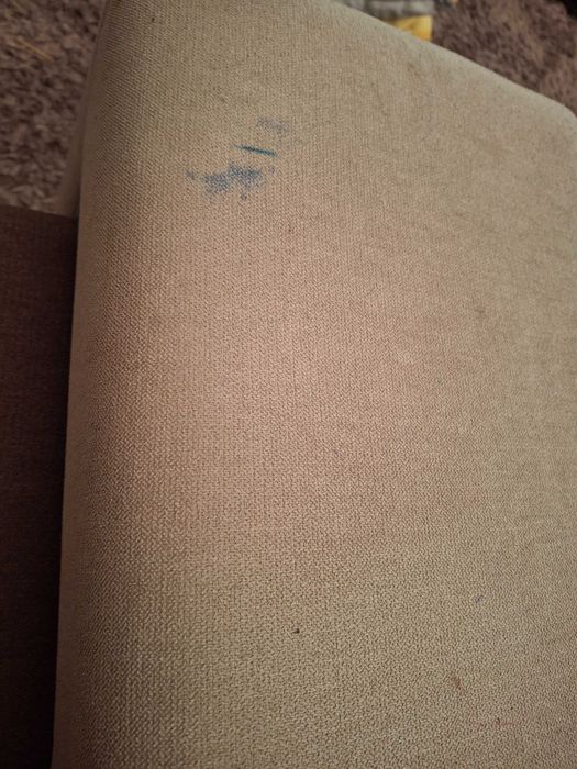 Sofa com chaiselong e 2 puffs