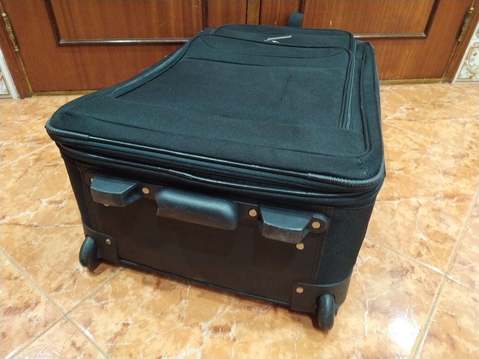 Mala malas de porão até 23 kg viagem casa quarto apartamento carro.