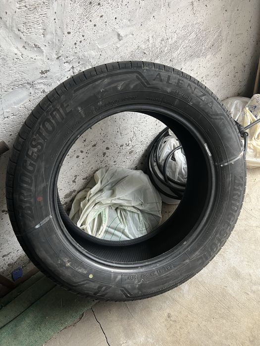 Bridgestone Alenza H/L33 225/60 18 100H