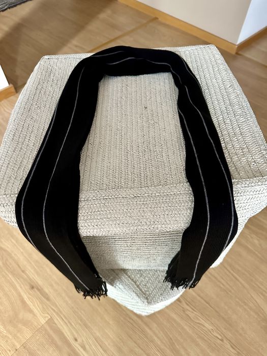 Cachecol preto (unissexo)