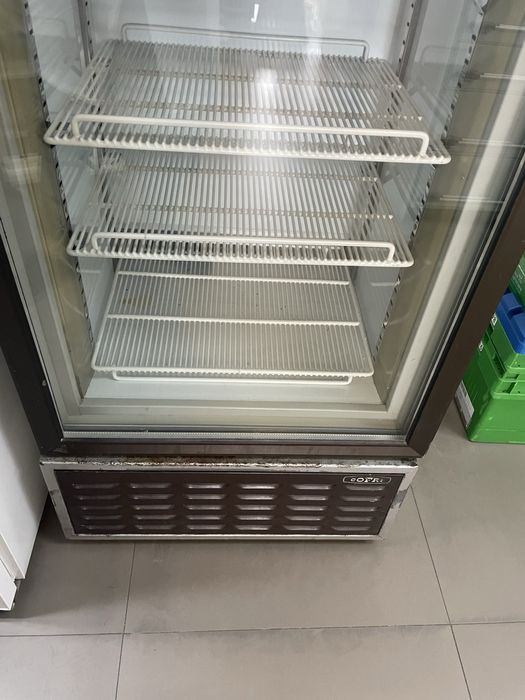 Frigorifico com iluminacao em vidro