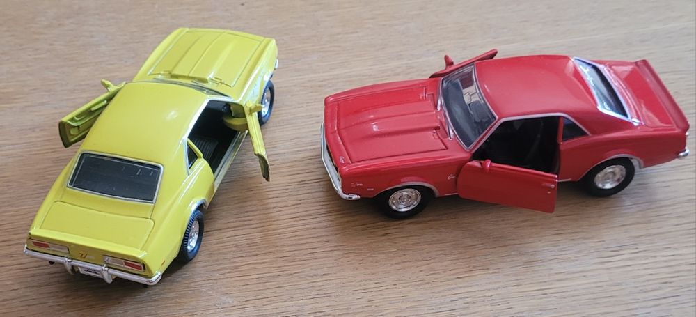 Model Chevrolet Camaro 1:36 12cm
