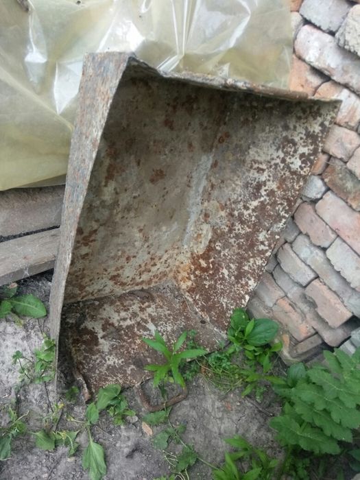 Будівельний металевий ящик