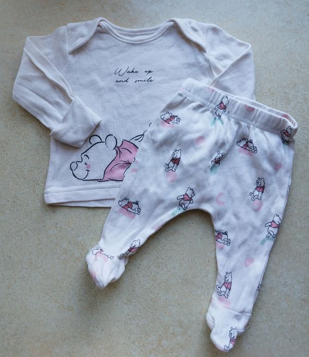 Kubuś Puchatek komplet dla noworodka bluzka i półśpiochy wyprawka 56