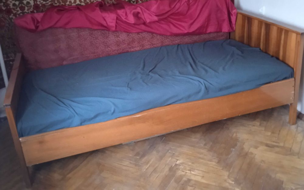 деревянная кровать 100х200
