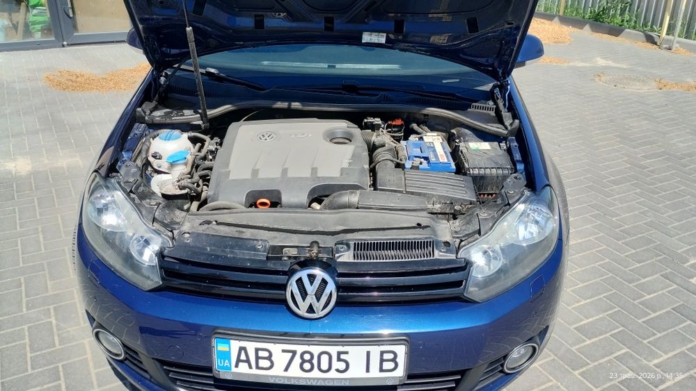 Volkswagen Golf VI