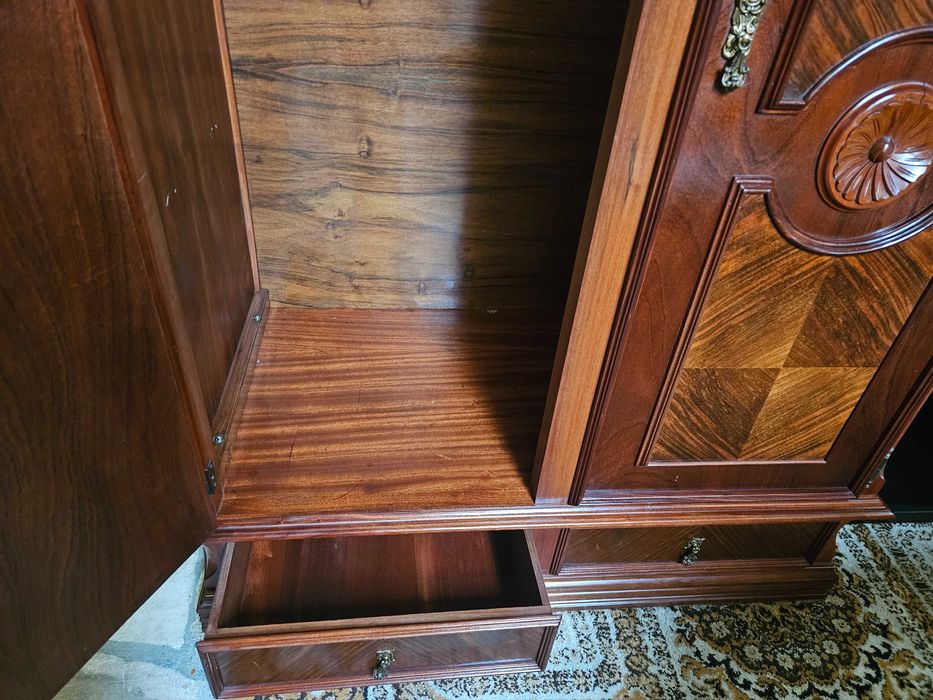 Roupeiro de duas portas - óptimo estado geral