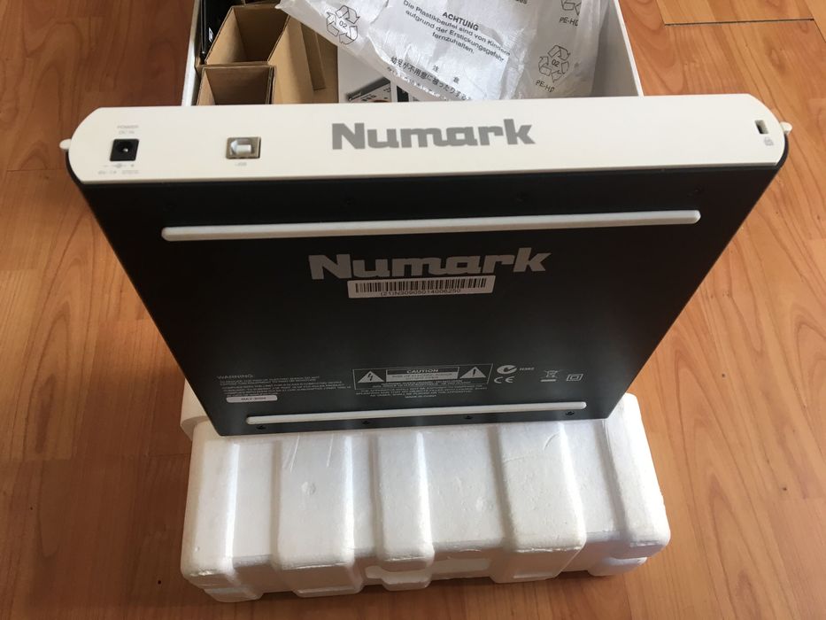 Nu Vj Numark (nova em caixa)