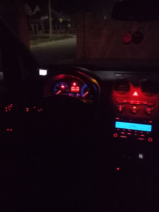 Продам Фольксваген кадді оригінальний пасажир