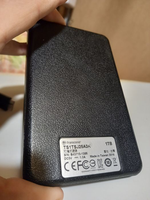 Продам внешний жесткий диск