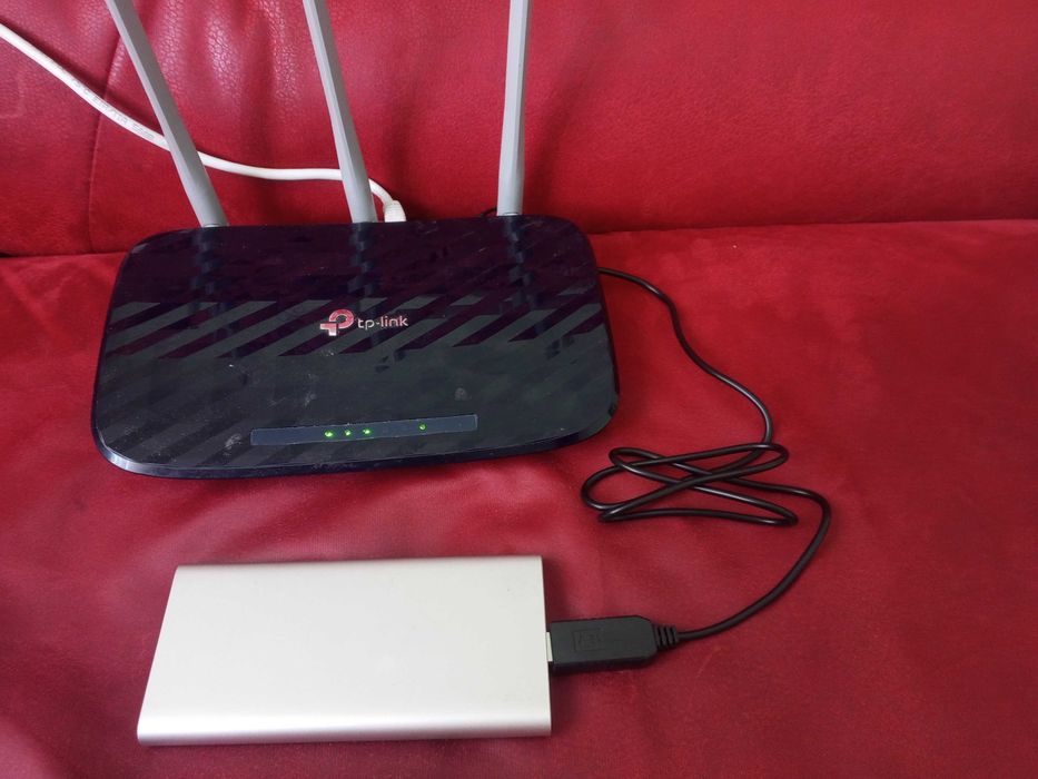 Переходник с Повербанк к роутер WiFi, когда отключили свет!