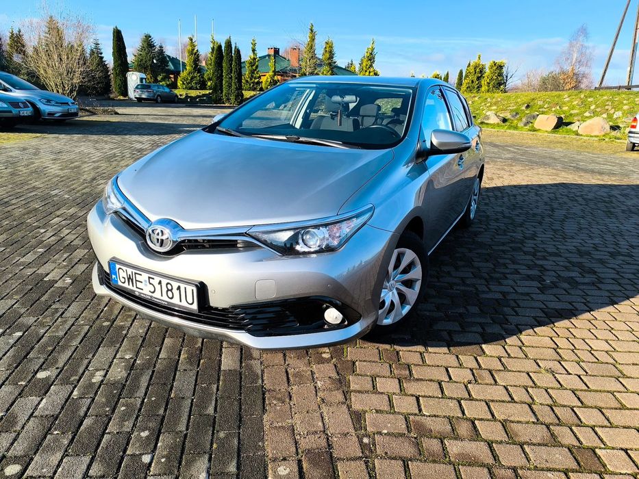 Toyota Auris Toyota Auris 2016, 1.6, Benzyna, 99k km - Serwisowany w ASO