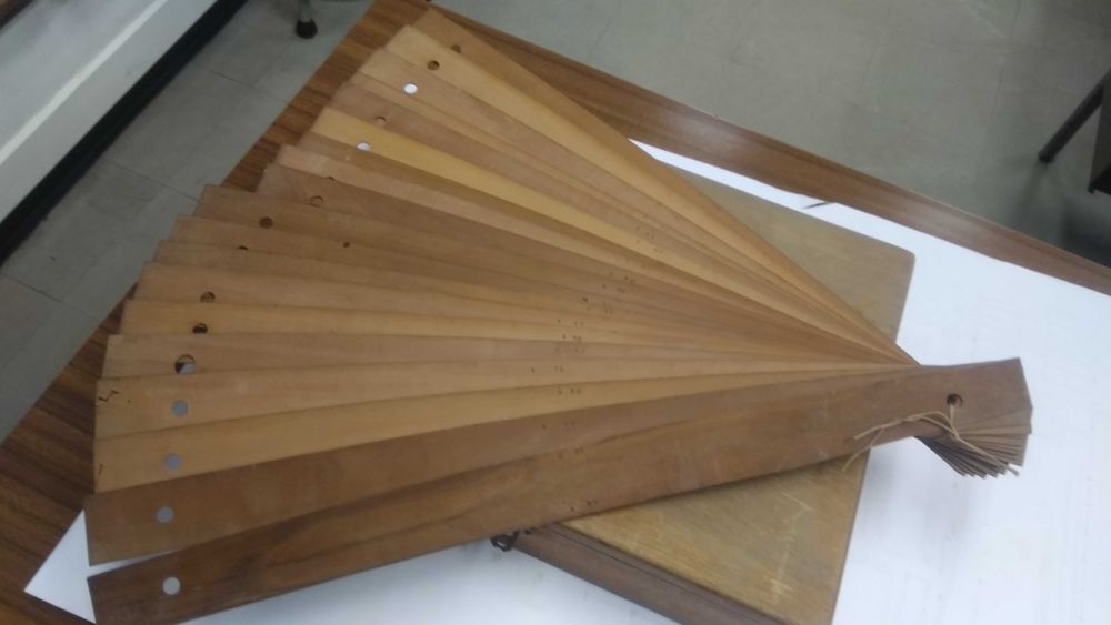 Caixa Reguas de desenho curvas (Cerceas) em madeira, Raios 12 a 5000