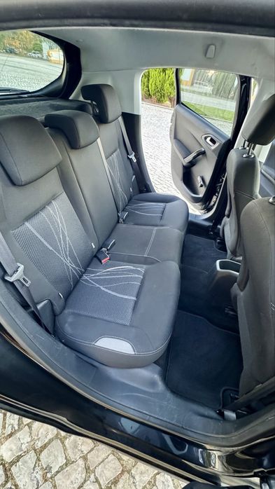 Peugeot 208 1.2