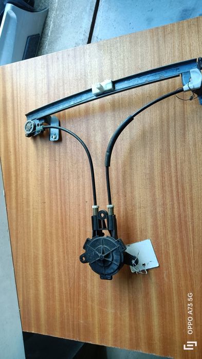 Elevador de vidro Peugeot 106 citroen saxo