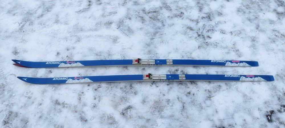 Klasyczne narty biegowe ATOMIC wiązania SDS - długość 205 cm