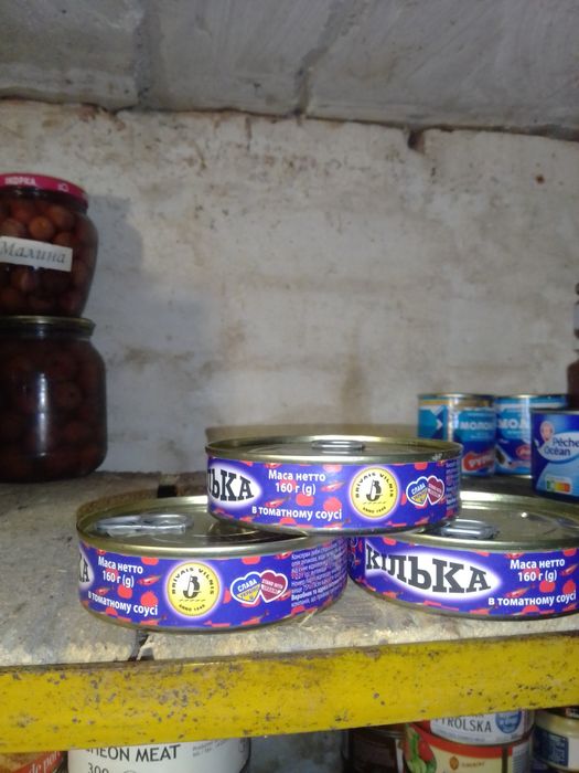 Консервы рыбные  сельдь килька тунец