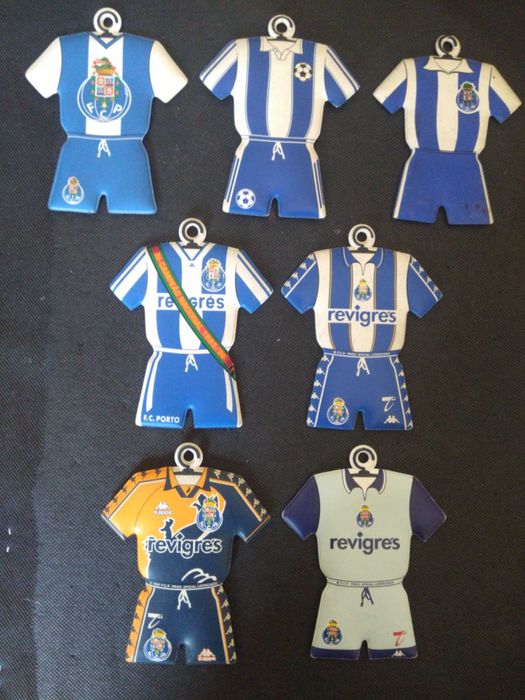 Galhardetes Equipamentos do FC Porto Vários Anos.