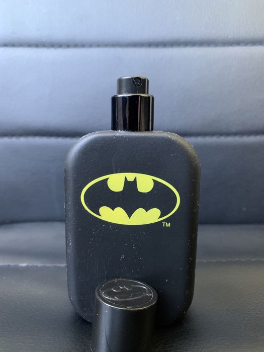 Флакон від парфумів з Бетменом
