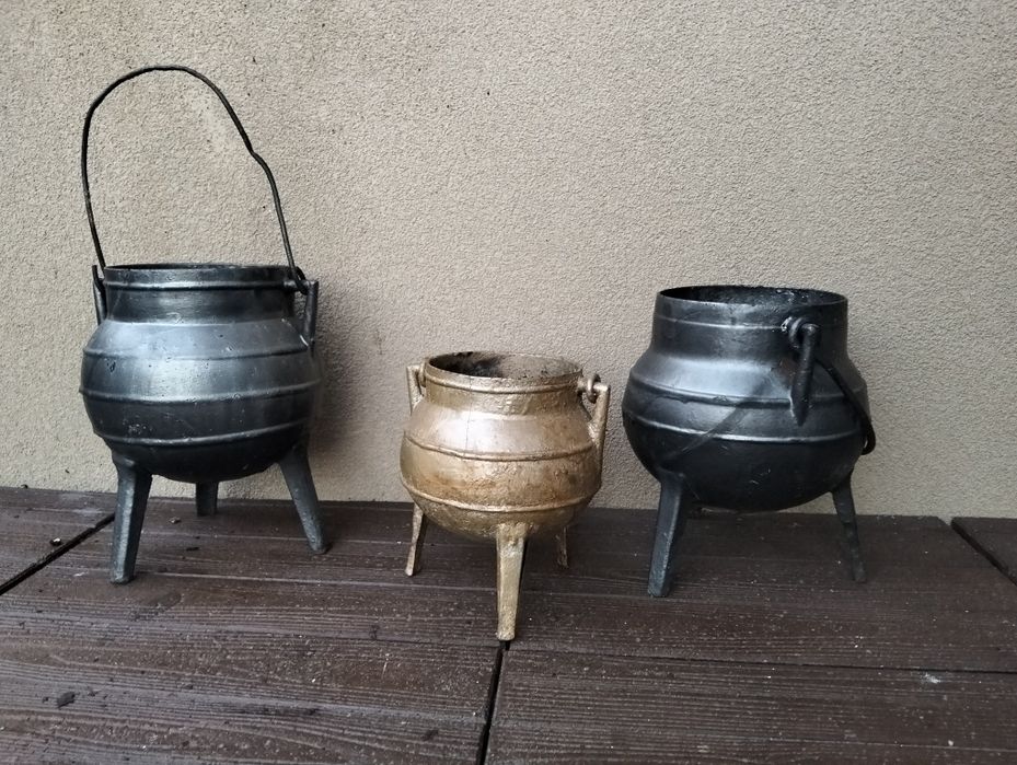 Panelas/potes antigos