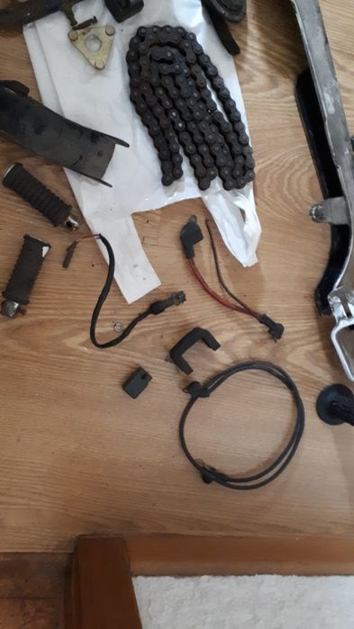 Suzuki GN250 peças