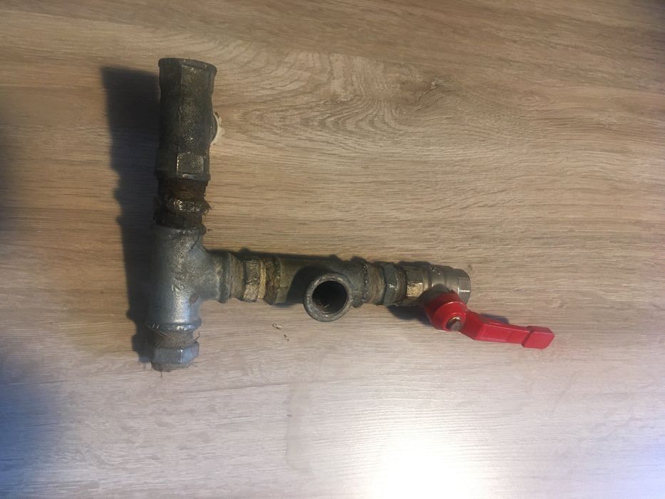 zestaw hydrauliczny do wody zawór