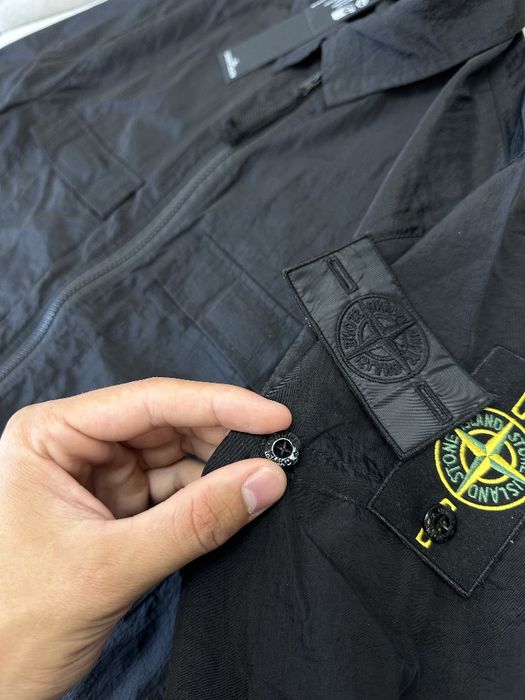 Чоловічий нейлоновий овершот Stone Island | Тренд 2026