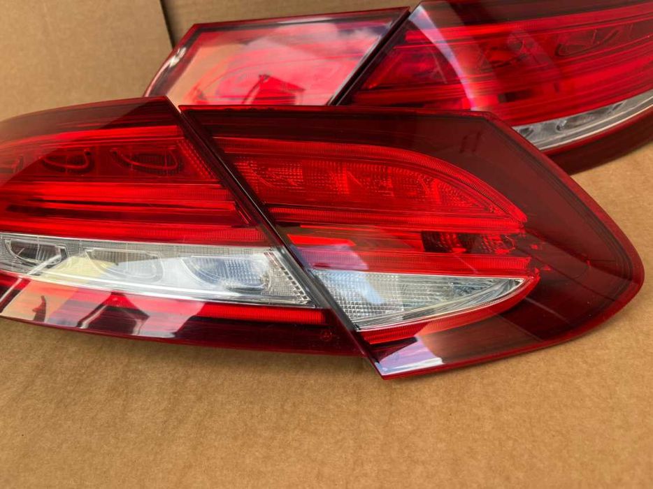 MERCEDES C-Class W205 Ліхтар Ліхтарі задні праві ліві